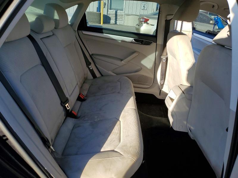 2017 Volkswagen Passat s