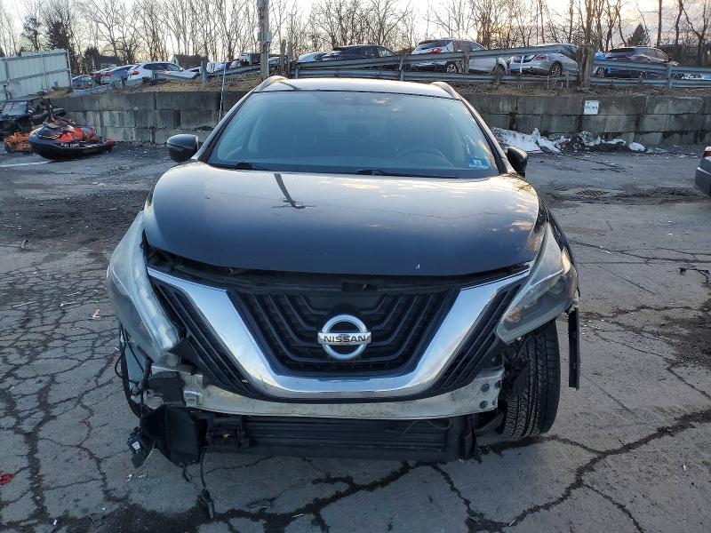 2018 Nissan Murano s