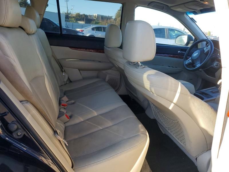 2012 Subaru Outback 2.5i Limited