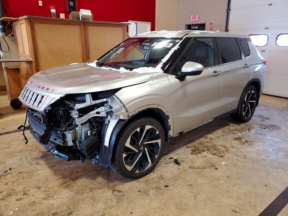 2023 Mitsubishi Outlander se