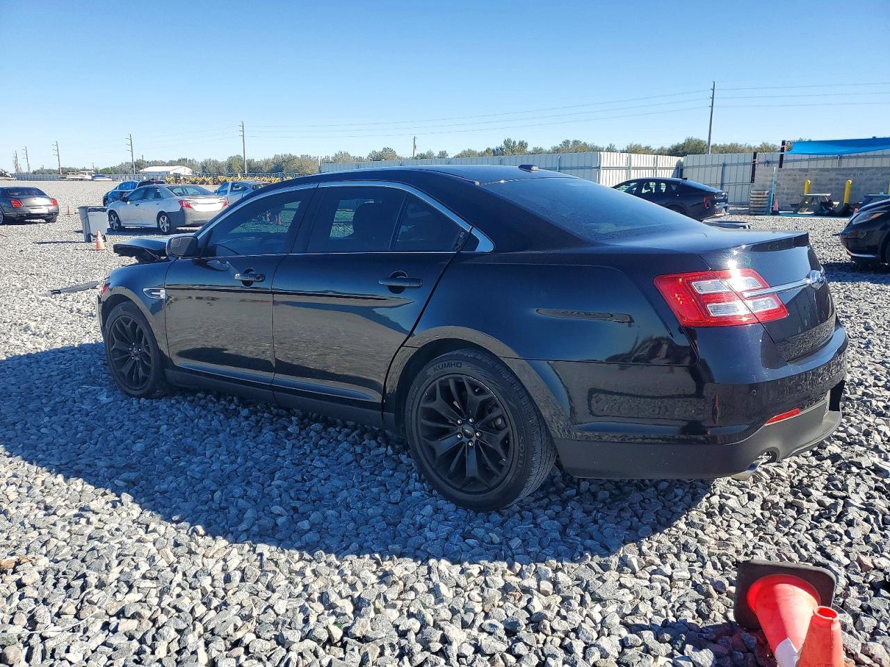 2016 Ford Taurus Limited