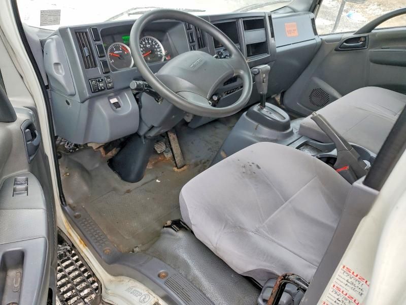 2016 Isuzu Npr hd box Truck