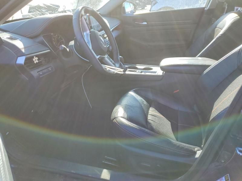 2021 Nissan Altima sr