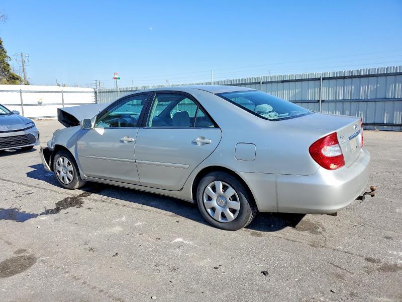 2004 Toyota Camry le
