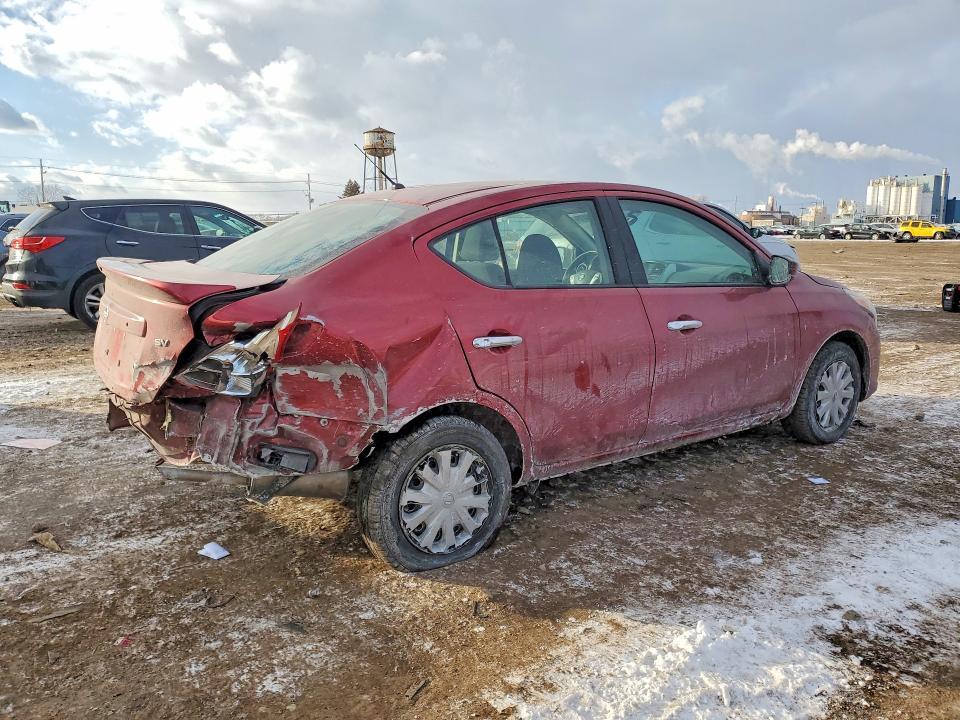 2019 Nissan Versa sv