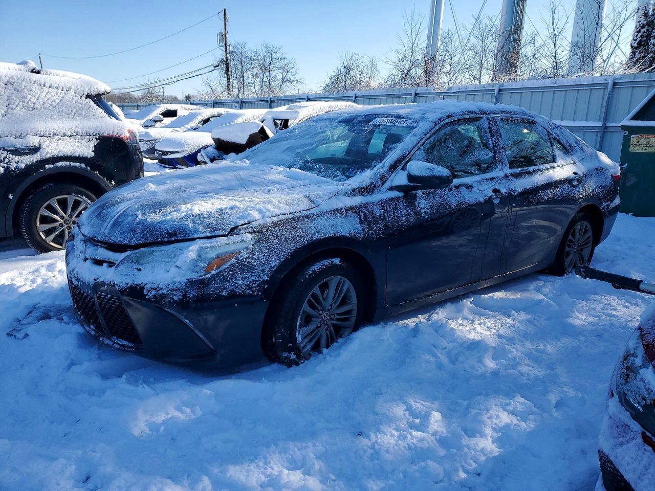2016 Toyota Camry le