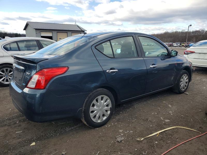 2016 Nissan Versa s