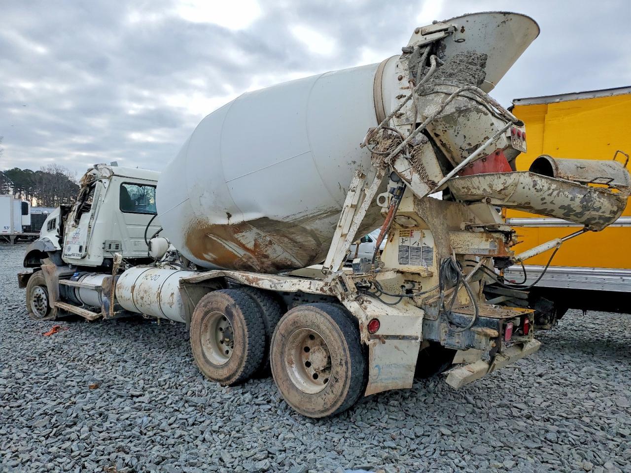 2018 Mack GU813 Ready MIX Truck