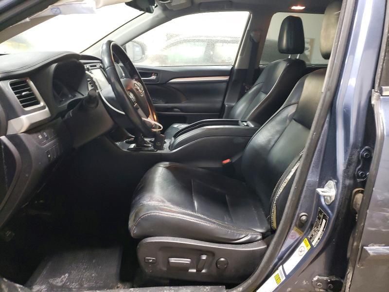 2017 Toyota Highlander se