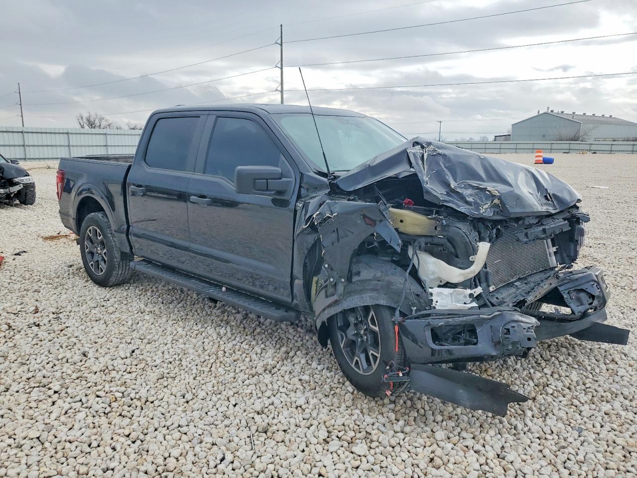 2024 Ford F150 stx