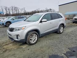 KIA Sorento Vehiculos salvage en venta: 2015 KIA Sorento lx
