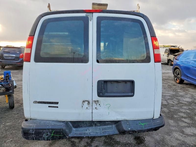 2011 Chevrolet Express 2500 Utility / Service van
