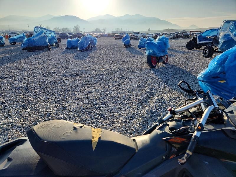 2019 Bombardier 2019 SKI DOO Summit X 850 REV