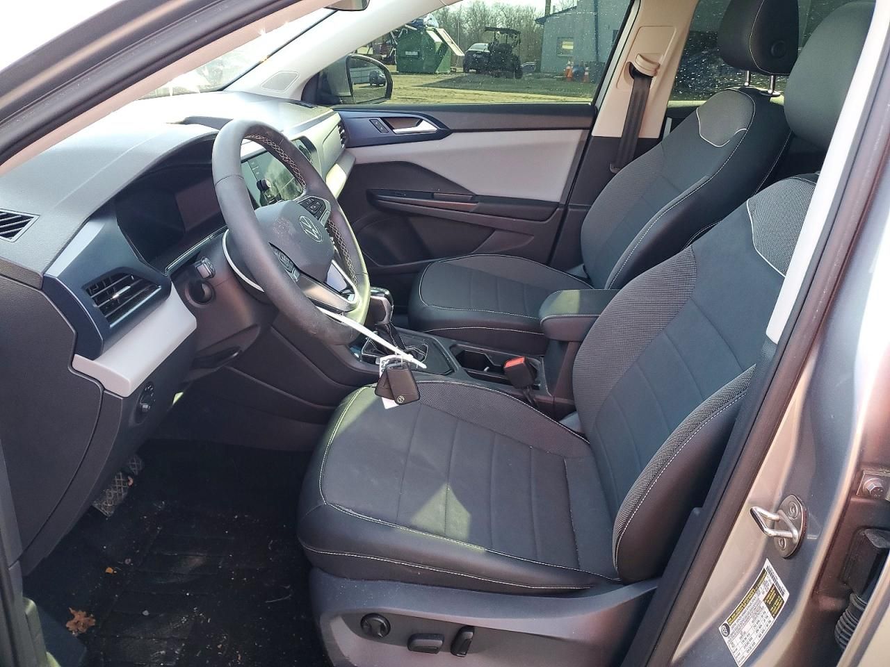 2023 Volkswagen Taos se