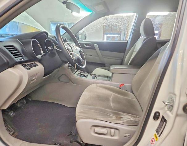 2012 Toyota Highlander Base