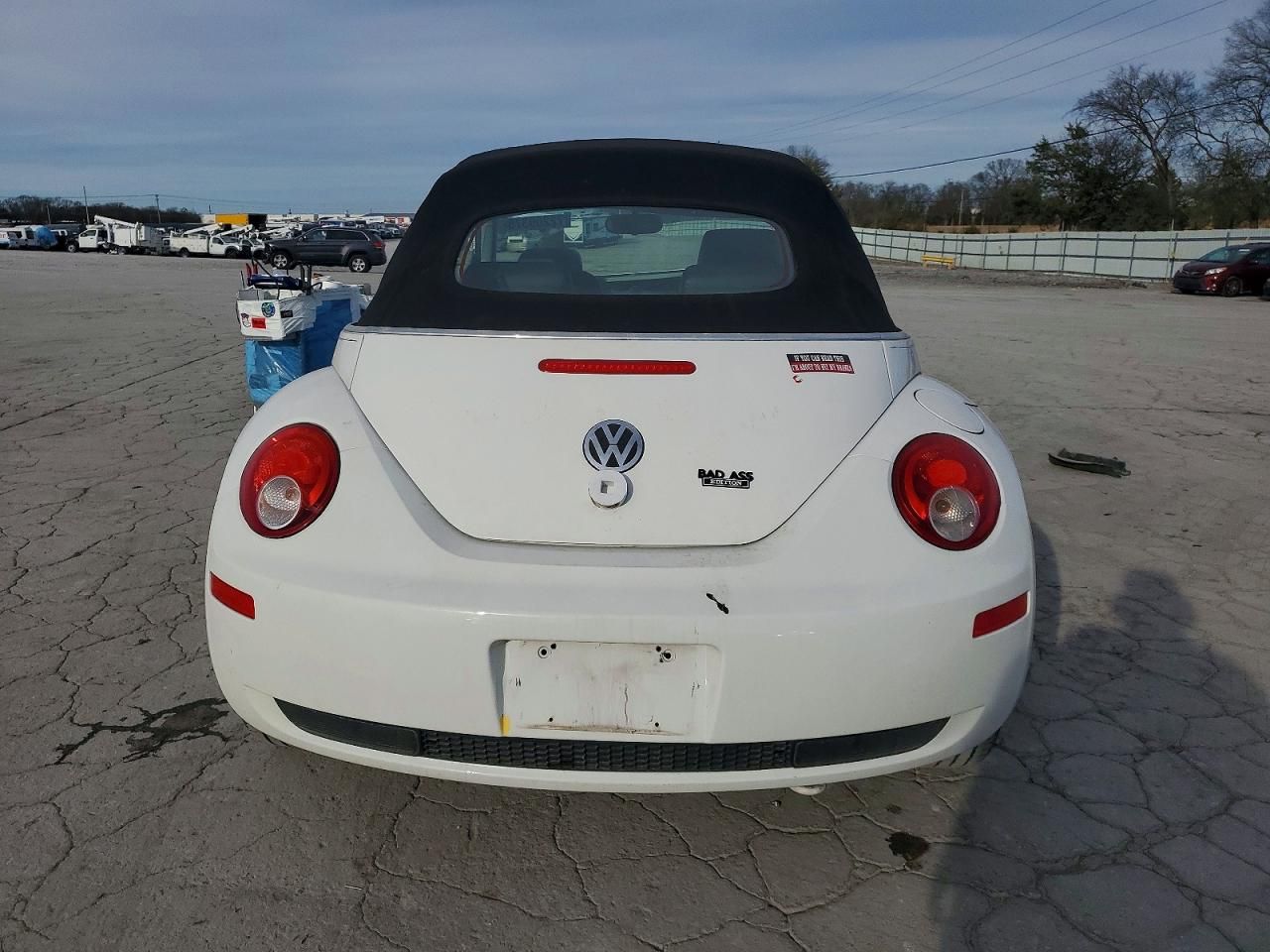 2009 Volkswagen New Beetle s