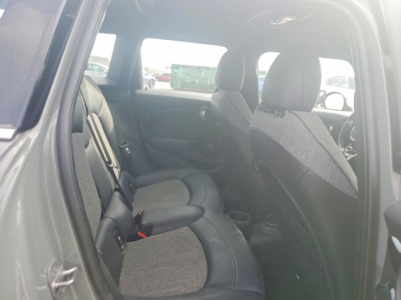2017 Mini Cooper s