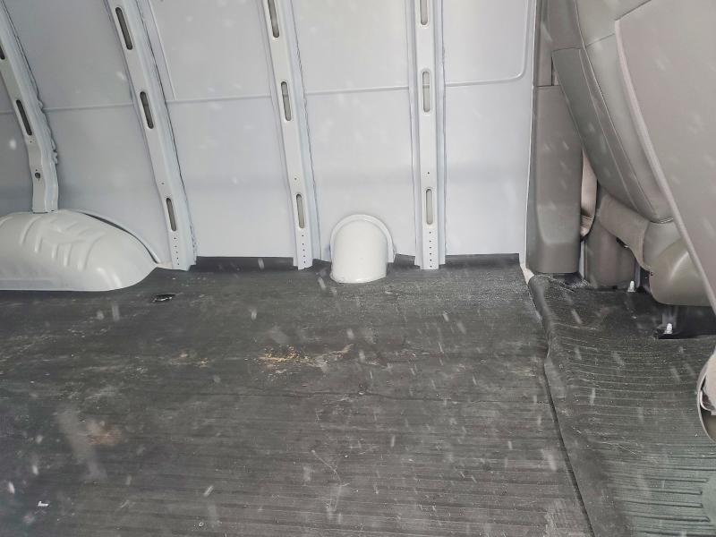 2025 Chev Express G2500