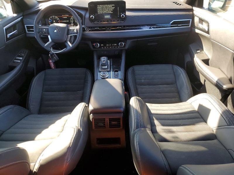 2023 Mitsubishi Outlander se