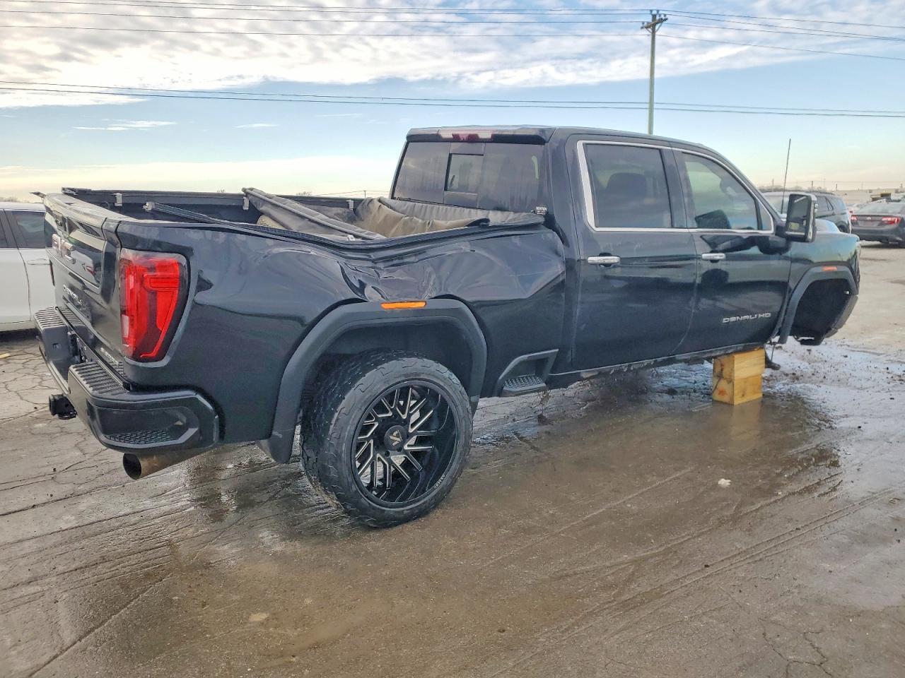 2023 GMC Sierra K2500 Denali