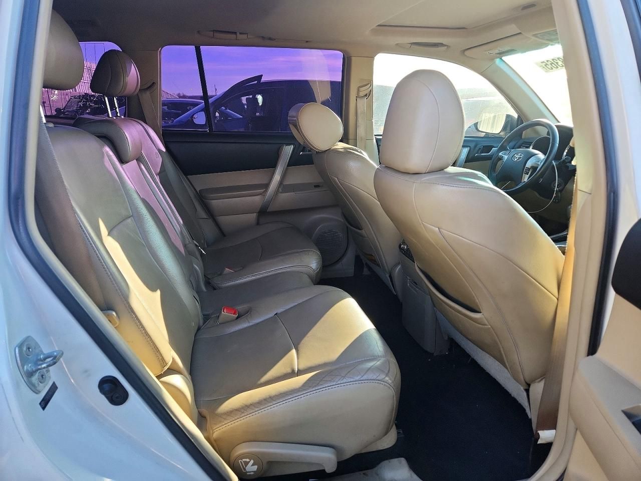 2012 Toyota Highlander Base