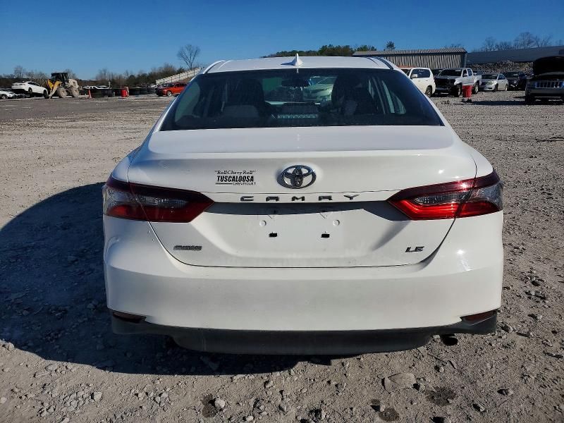 2024 Toyota Camry le