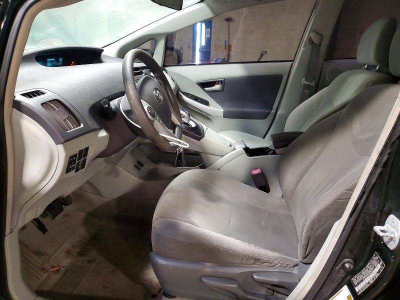 2010 Toyota Prius iii
