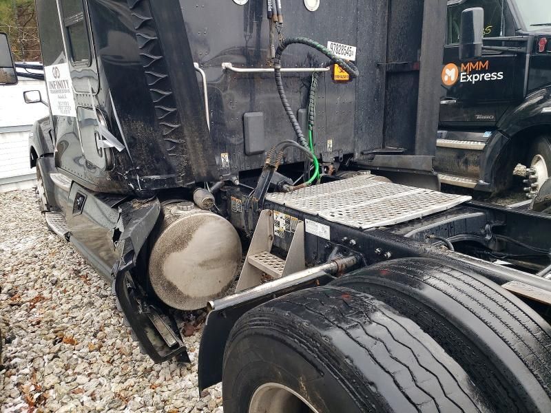 2021 Kenworth T680 Semi Truck