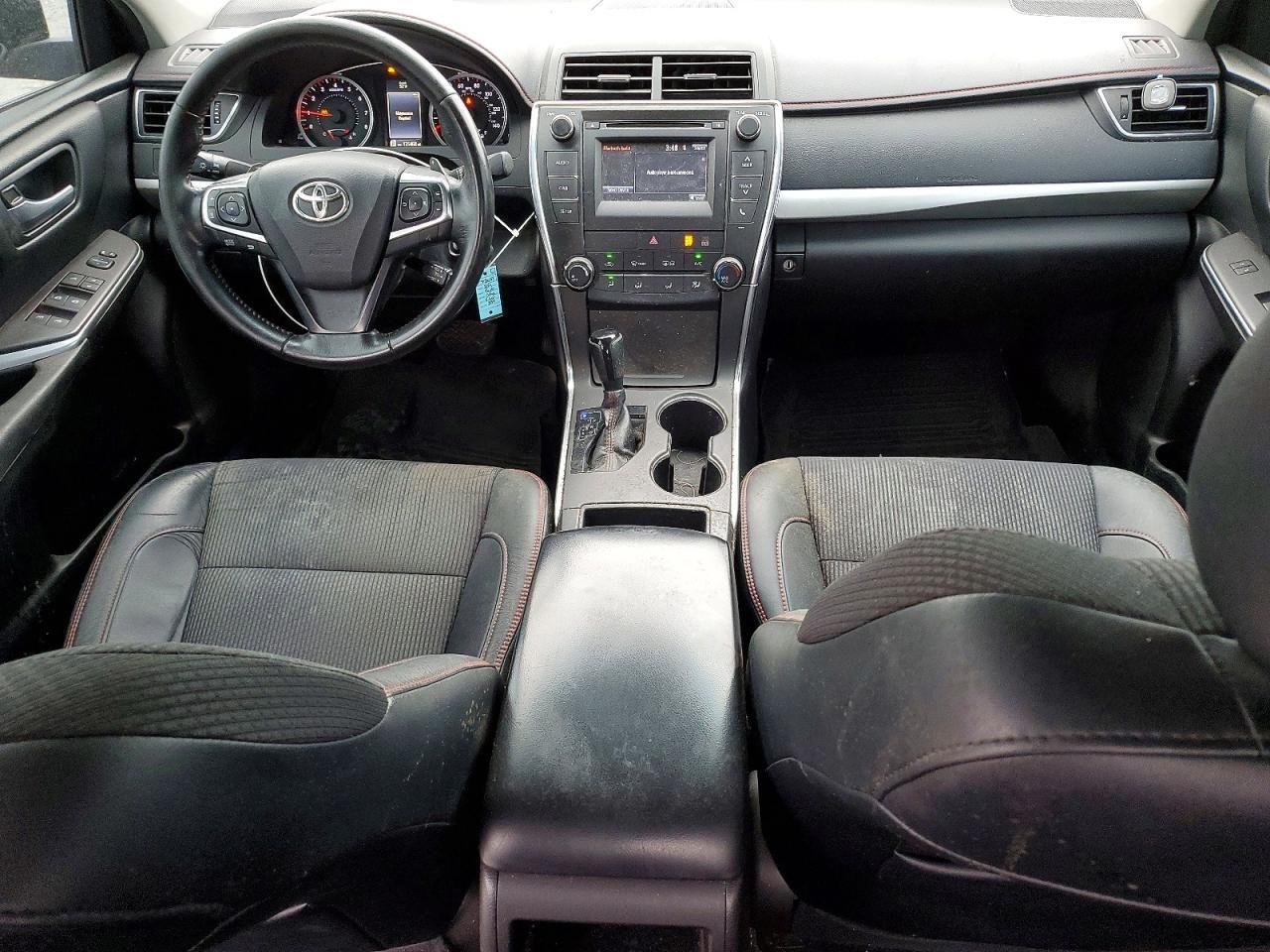 2016 Toyota Camry le