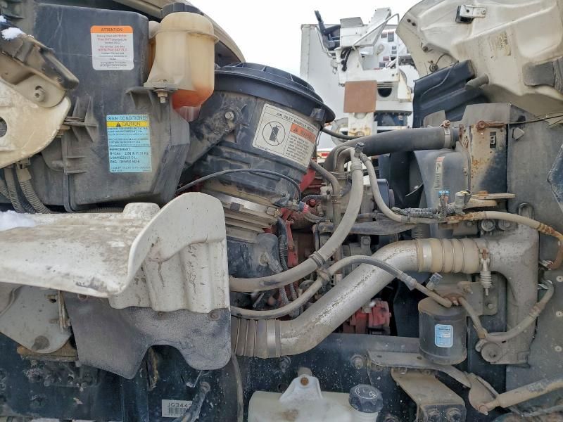 2017 Freightliner Business Class M2 Flatbed Truck