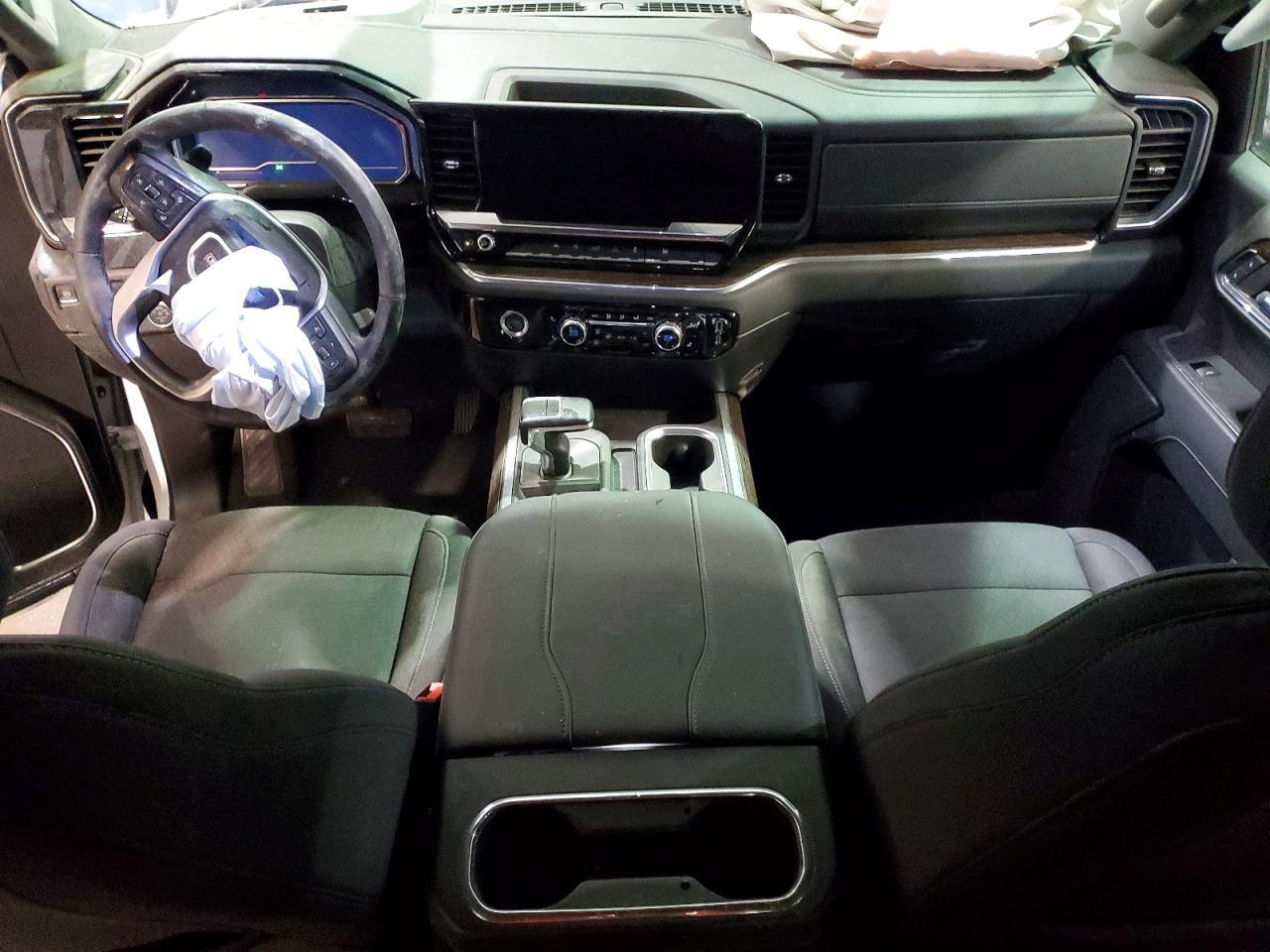 2023 GMC Sierra K1500 Elevation