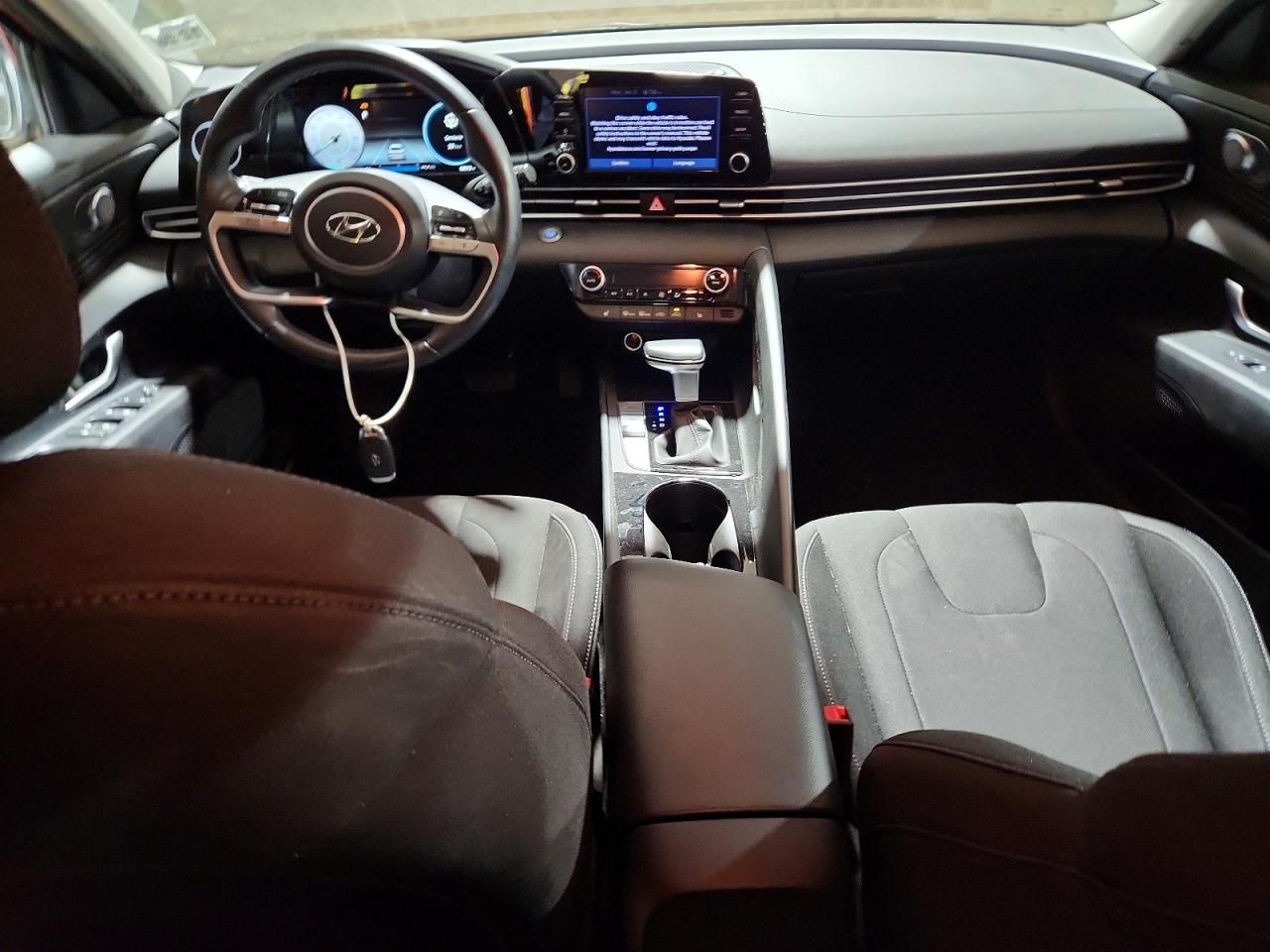 2022 Hyundai Elantra sel