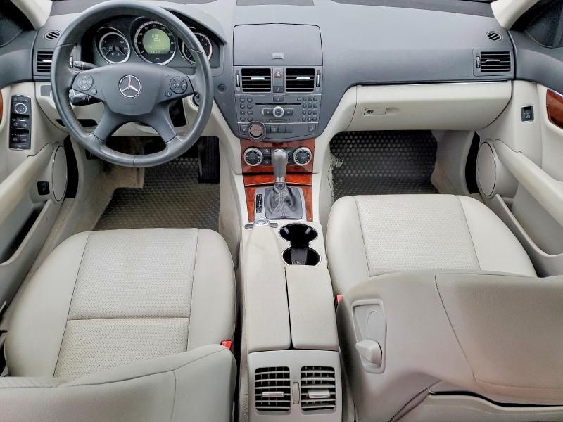 2010 Mercedes-Benz C300