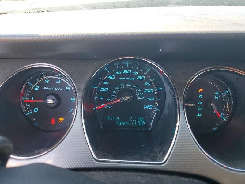 2010 Ford Taurus sel