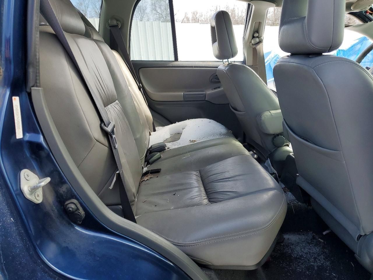 2004 Chevrolet Tracker lt