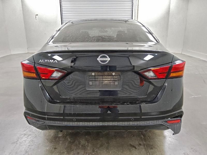 2023 Nissan Altima s