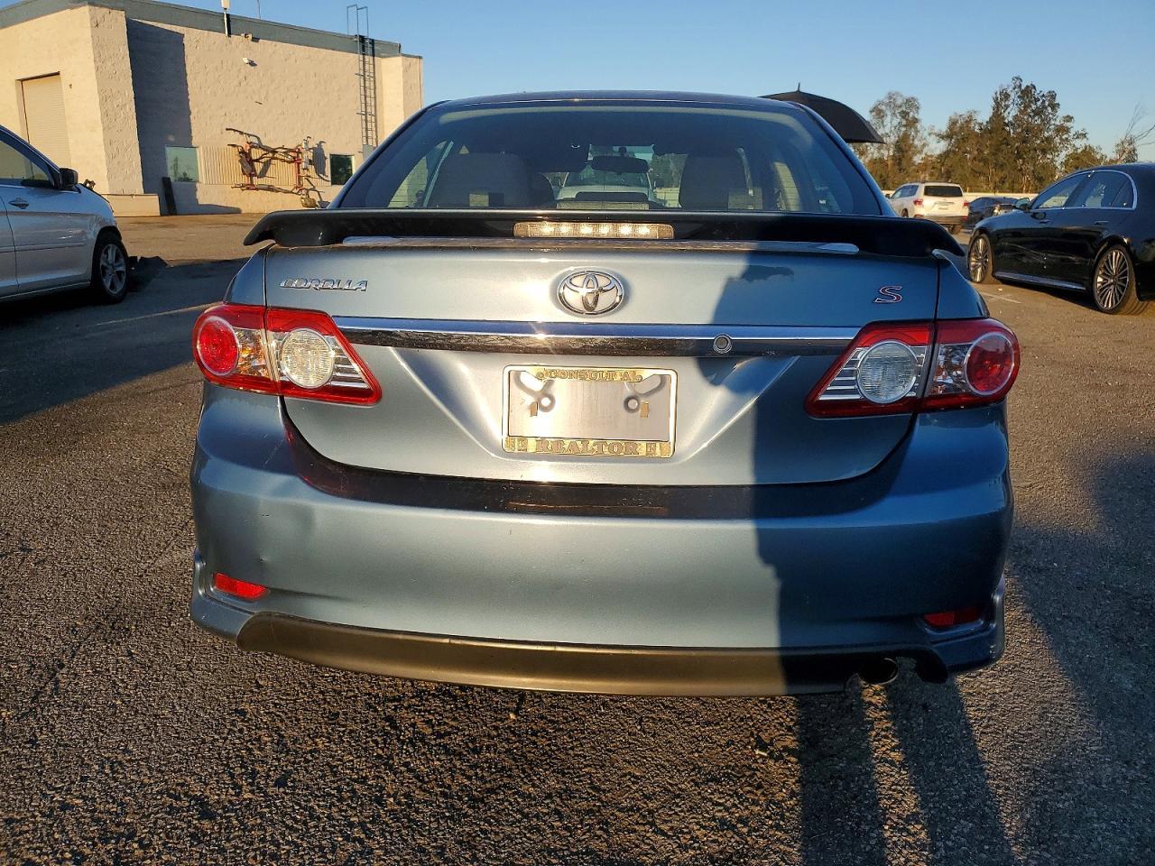 2013 Toyota Corolla s