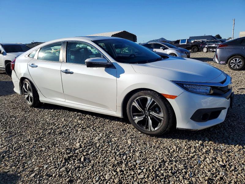 2017 Honda Civic Touring