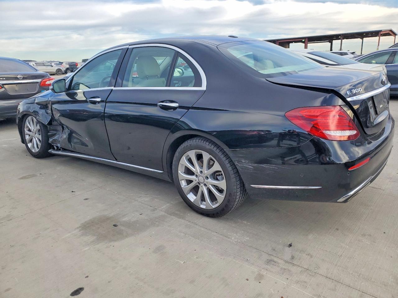 2017 Mercedes-Benz E 300