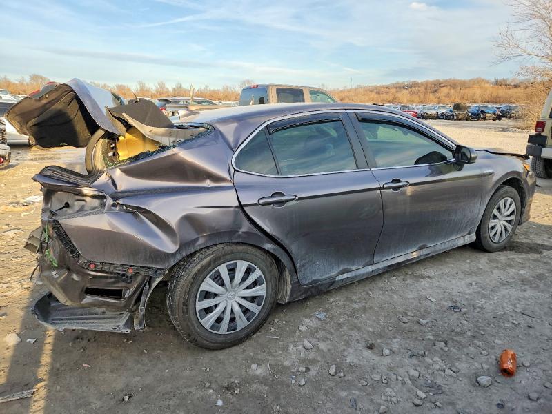 2020 Toyota Camry le