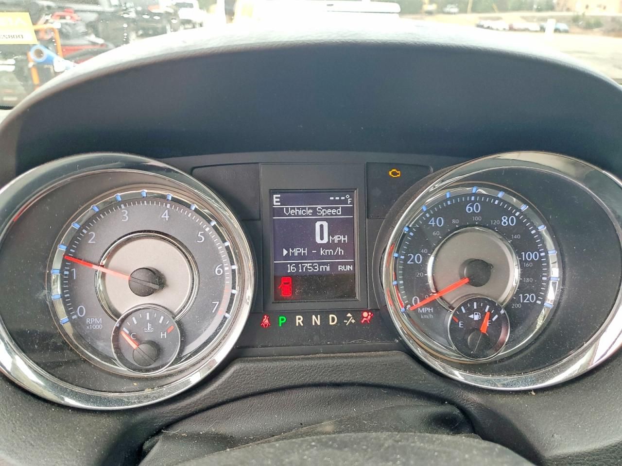 2013 Chrysler Town & Country Touring l