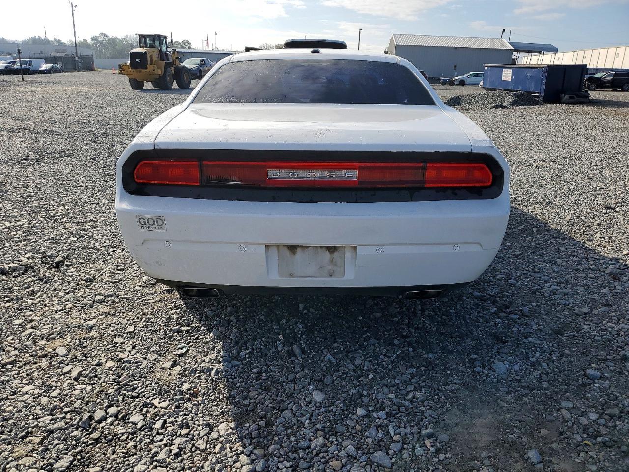 2014 Dodge Challenger sxt