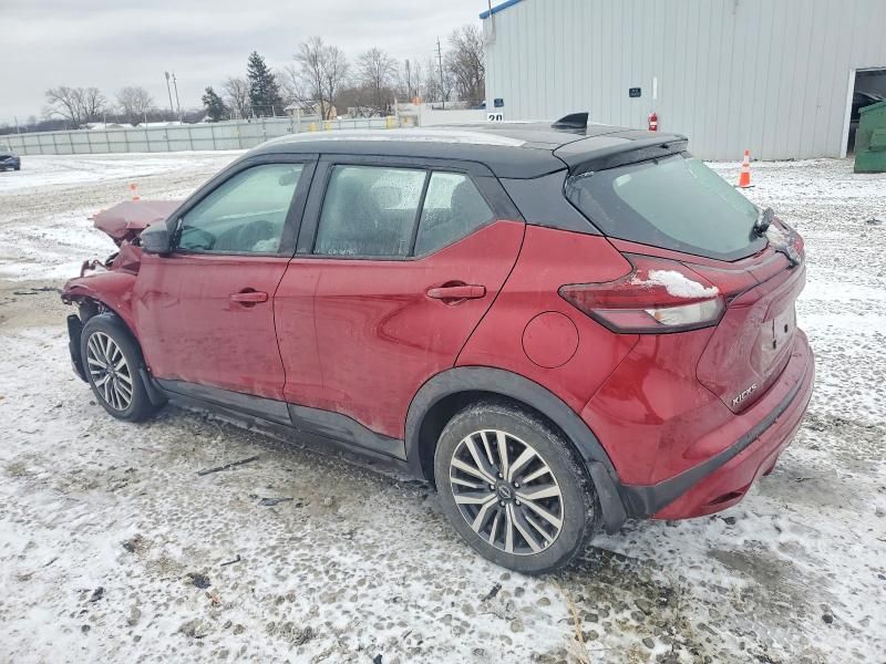 2022 Nissan Kicks sv