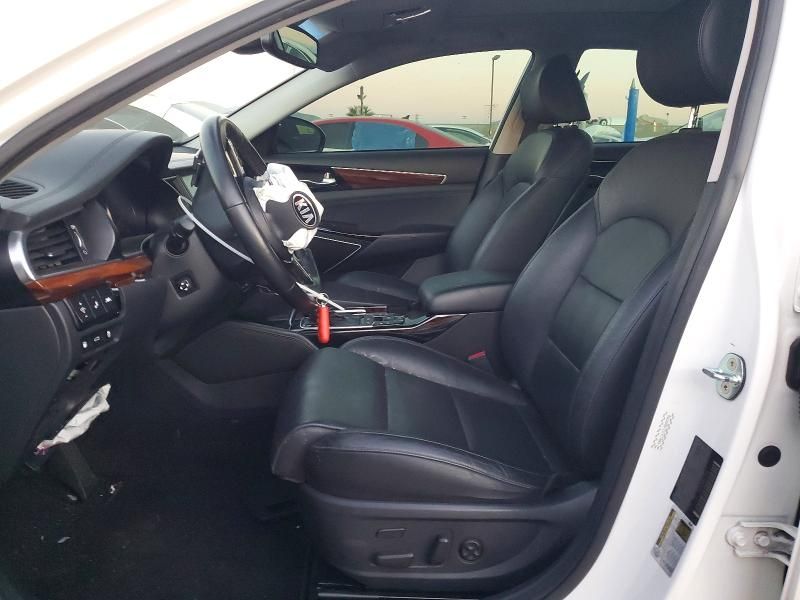 2018 KIA Cadenza Technology