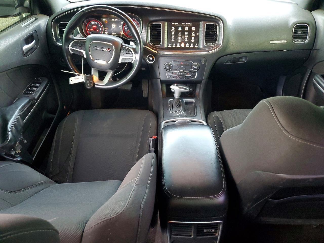 2016 Dodge Charger sxt