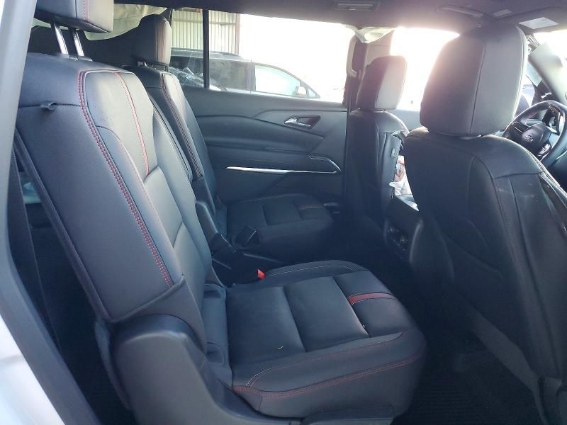 2025 Chevrolet Traverse rs