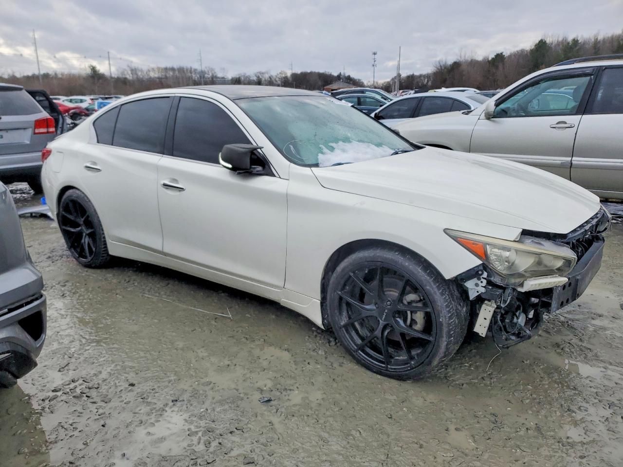 2017 Infiniti Q50 Premium