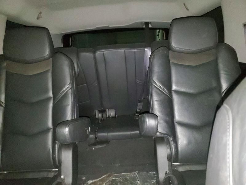 2016 Cadillac Escalade Luxury