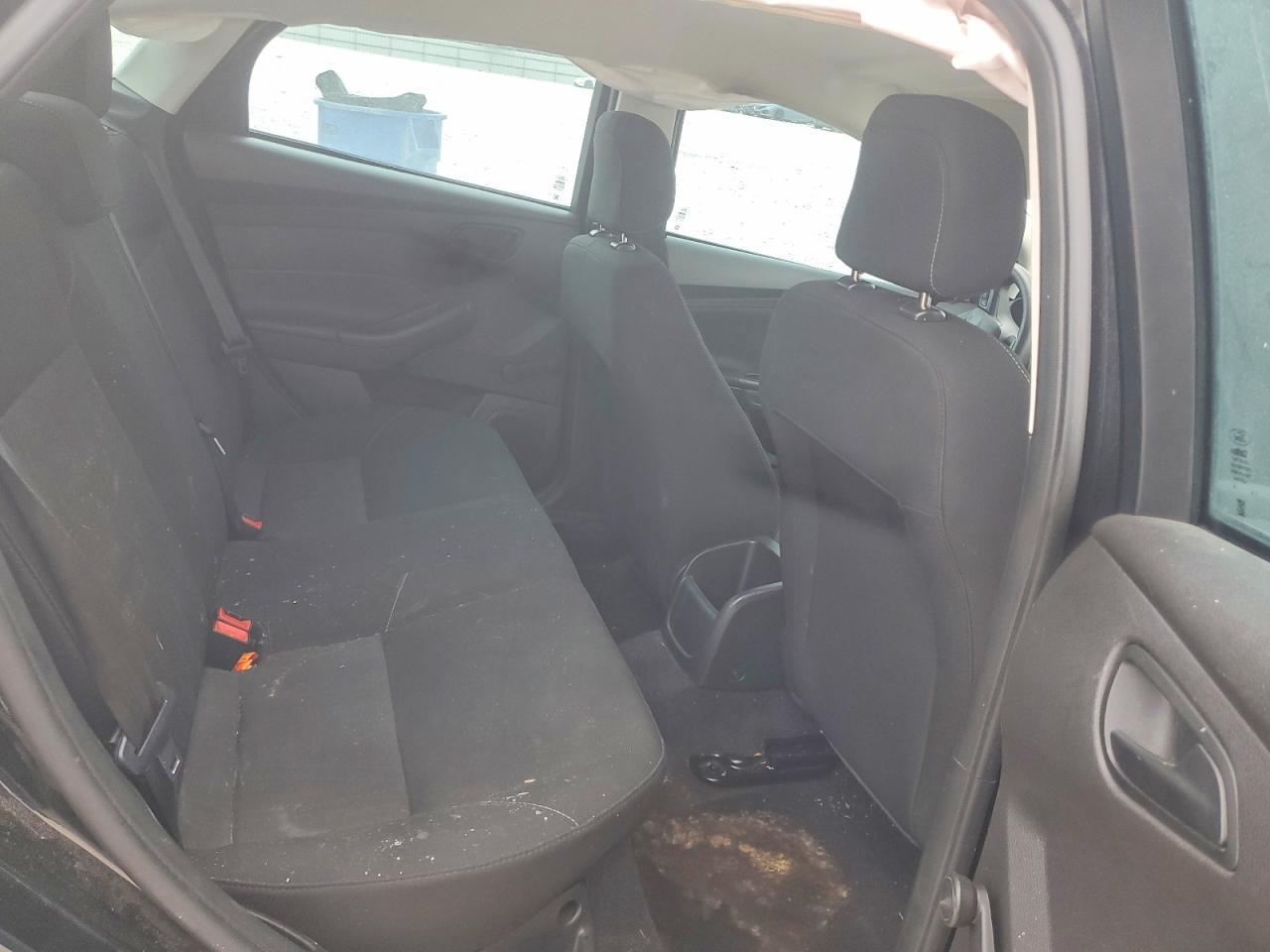 2018 Ford Focus s
