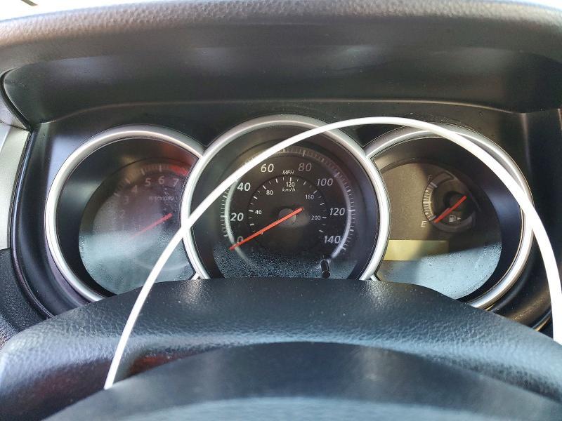 2011 Nissan Versa s